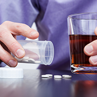 Naltrexone Helps Treat Co-Occurring Alcohol and Drug Use Disorder